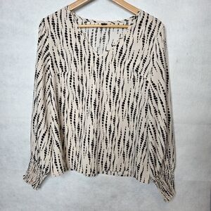 Emery Rose Women's Black and Tan Contemporary Business Top‎ Size Large